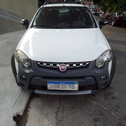 FIAT STRADA 1.8 MPI ADVENTURE CD 16V FLEX 2P AUTOMÁTICO